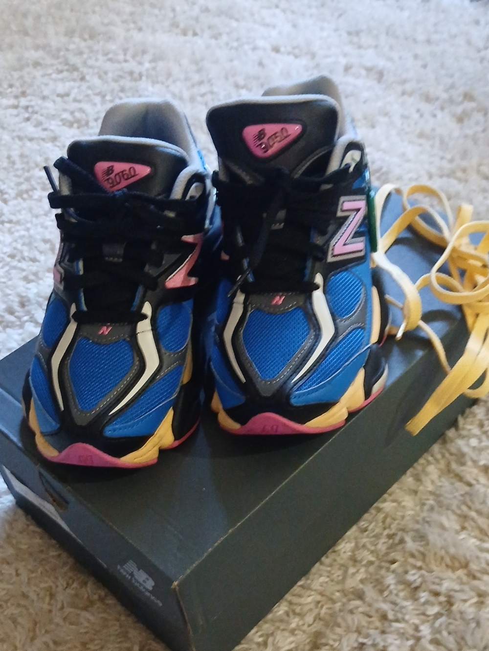NWE BALANCE 9060